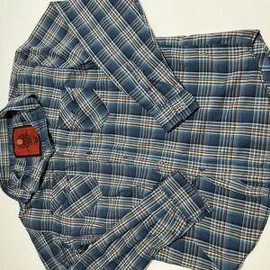 Wrangler Men's Blue and White Plaid Shirt